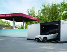 中國(guó)石化全球首座全智能換電站投運(yùn)，單次換電時(shí)間僅為4分30秒